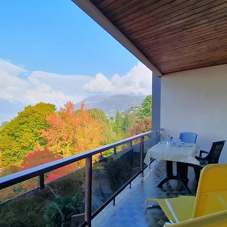 Apartamento In With Maggiore Views
